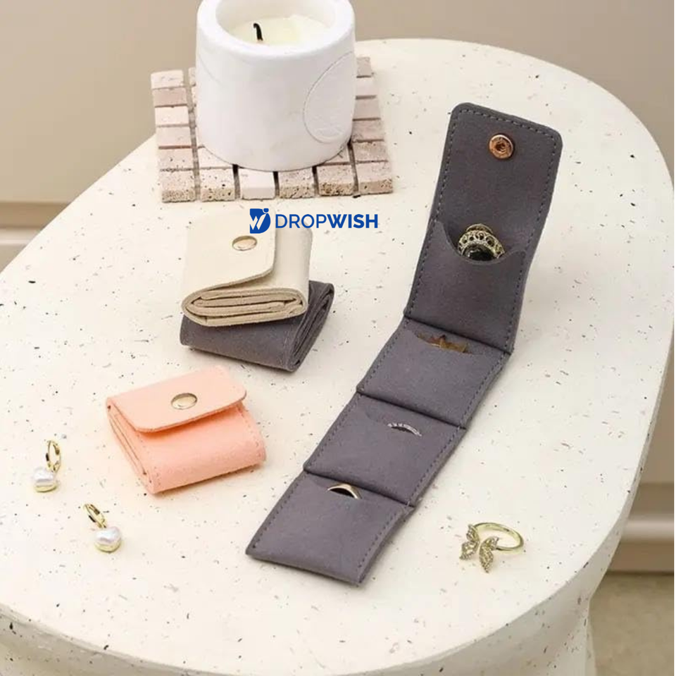 DW™ Foldable Velvet Jewellery Roll